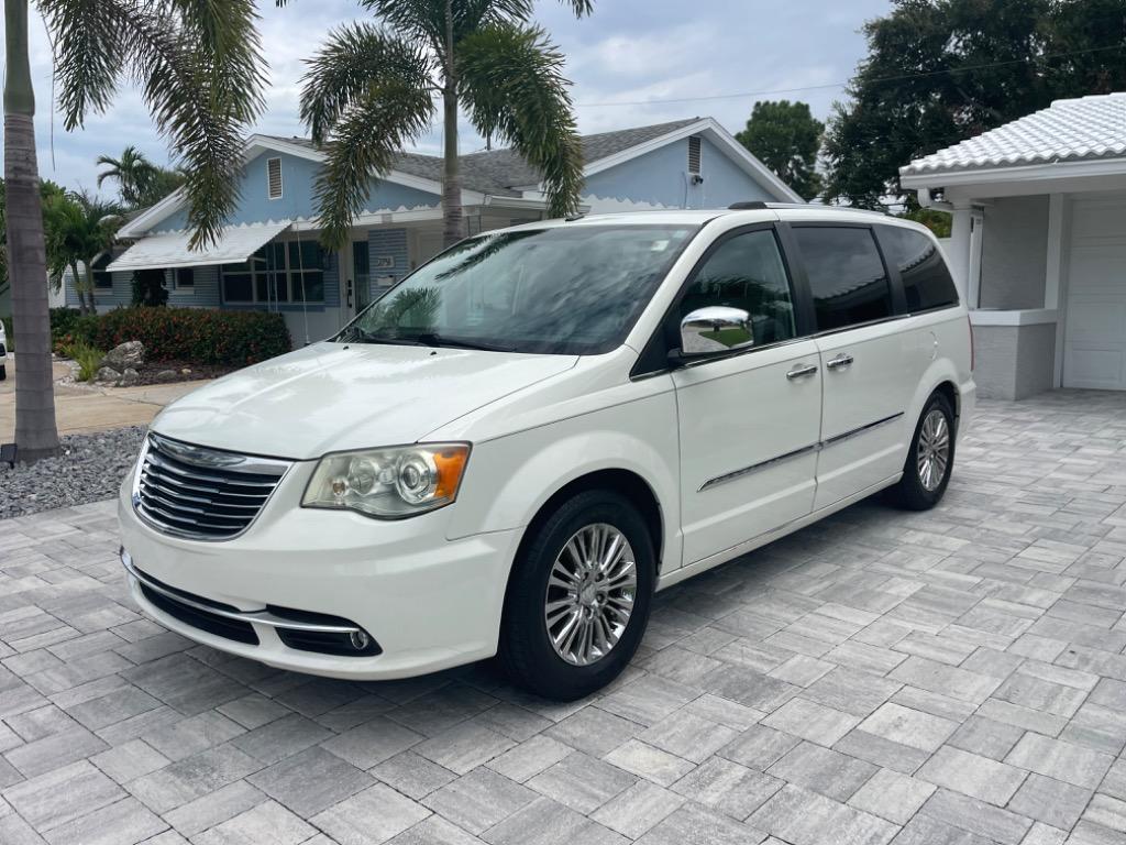 chrysler town & country 2011 2A4RR6DG9BR698263 image chrysler town & country 2011 2A4RR6DG9BR698263 image